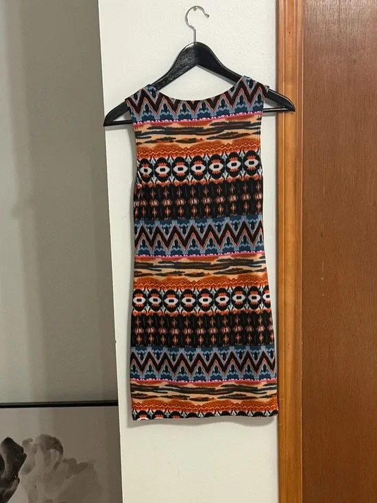 Azules Multicolor Geometric Sleeveless Top in Orange, Blue & Cream - Picture 2 of 3